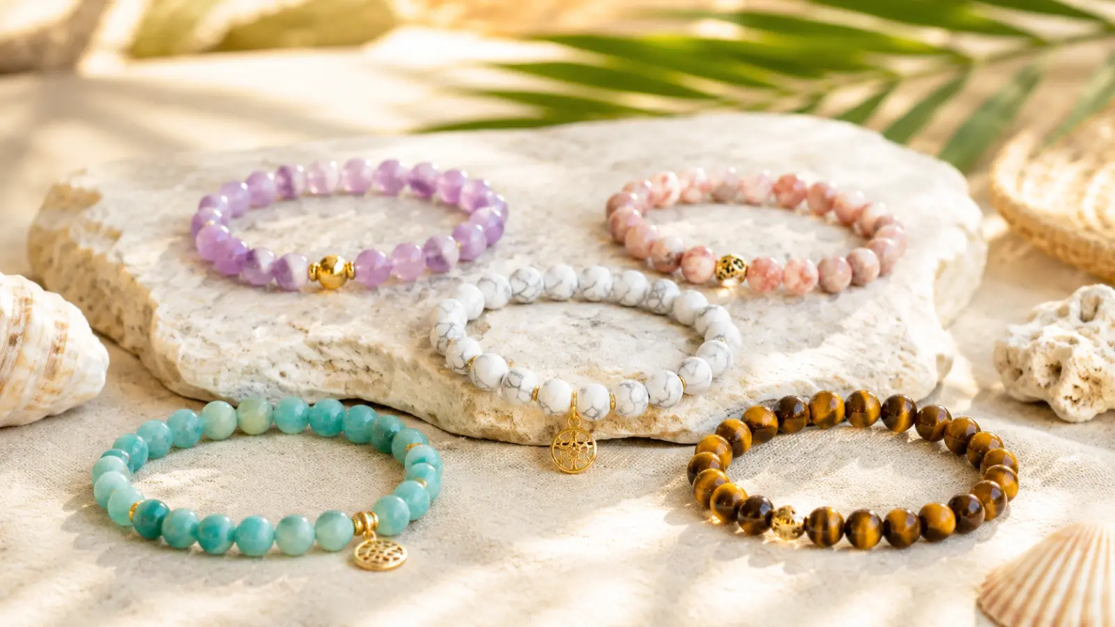 Bracelet en pierres naturelles pour femme : mes 5 pierres coup de cœur de l'été